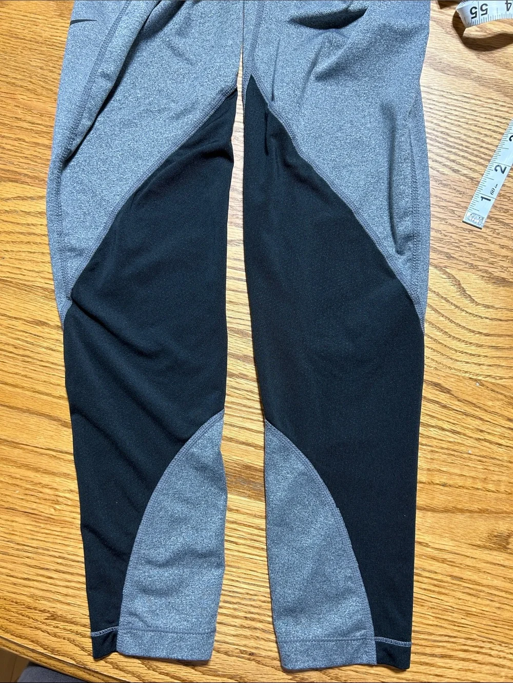 Nike women’s pro
